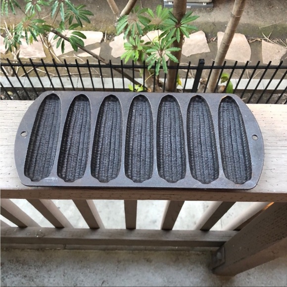 Kitchen Vintage Corn Cob Cast Iron Cornbread Black Tray Poshmark